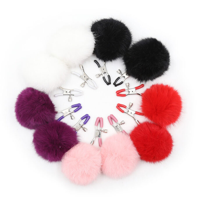 Poppy Adjustable Nipple Clamps with Fur