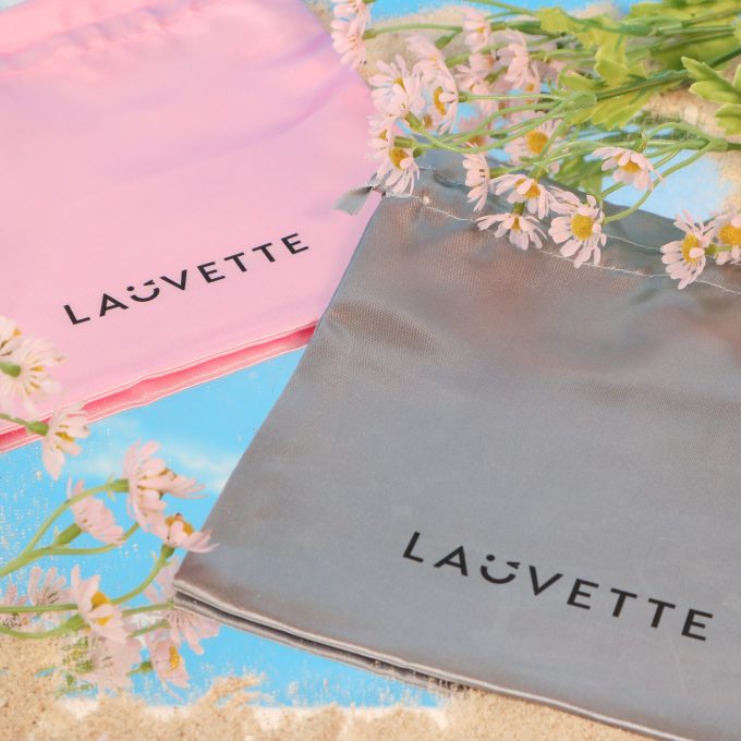 Lauvette Pouch Lifestyle