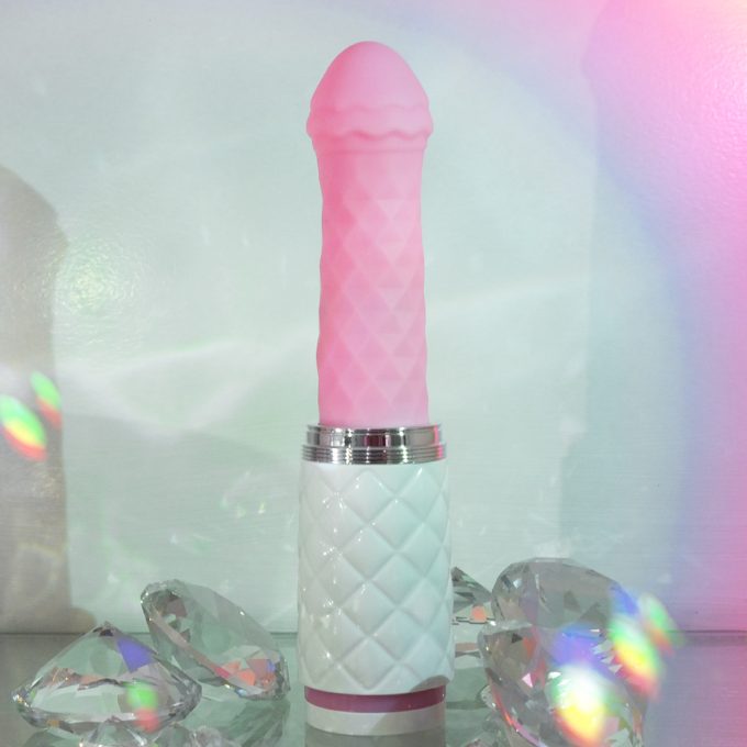 Pillow Talk Feisty Thrusting Massager