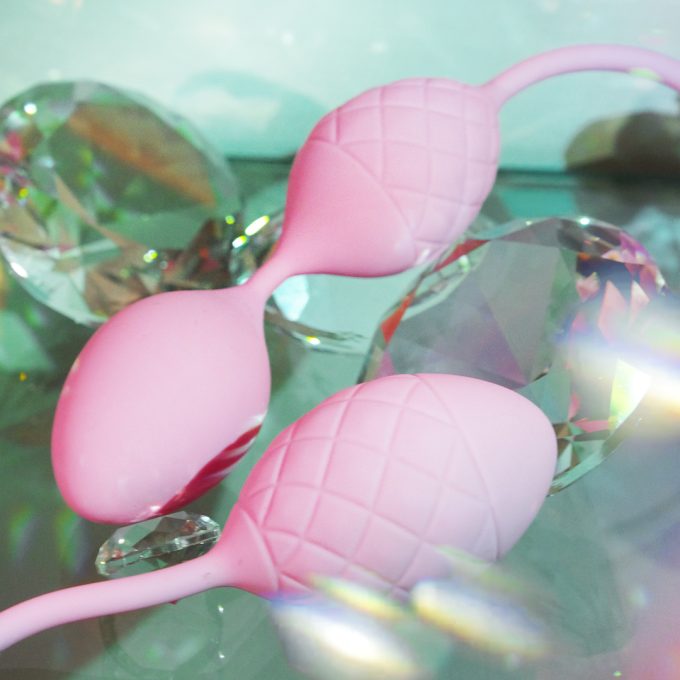 Pillow Talk Frisky Pleasure Kegel Balls