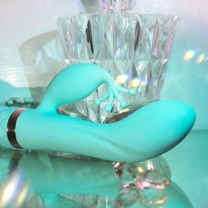 Pillow Talk Kinky Dual Massager