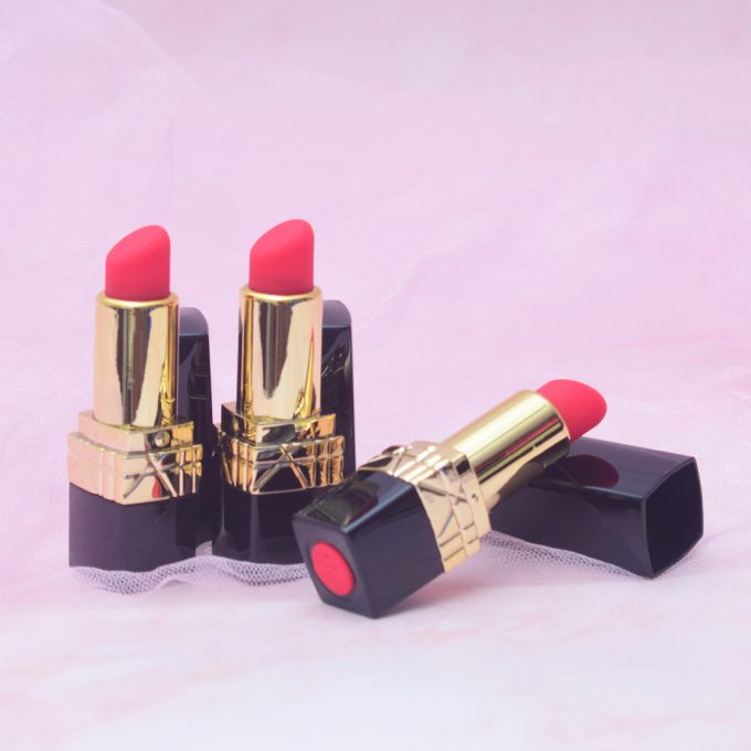 Kiss Me Lipstick Vibrator (Buy 2 Get 1 Free!)