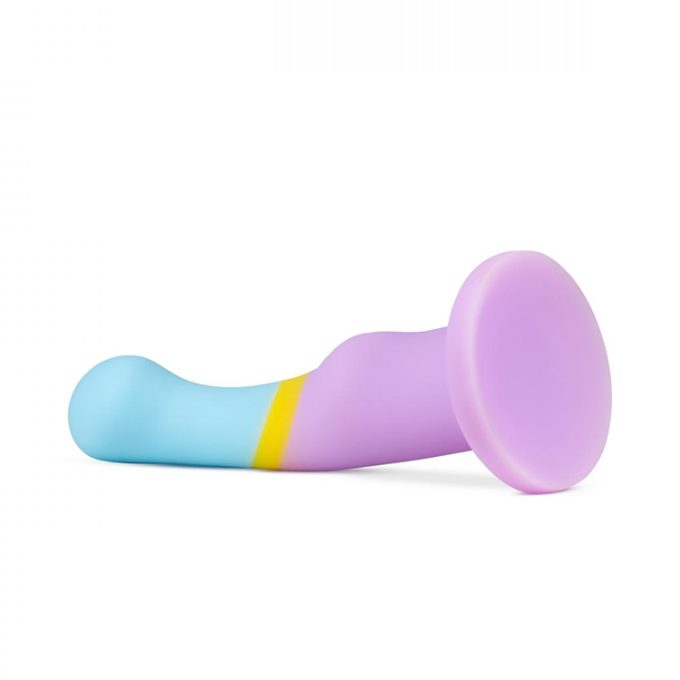 Avant Heart of Gold Silicone Dildo