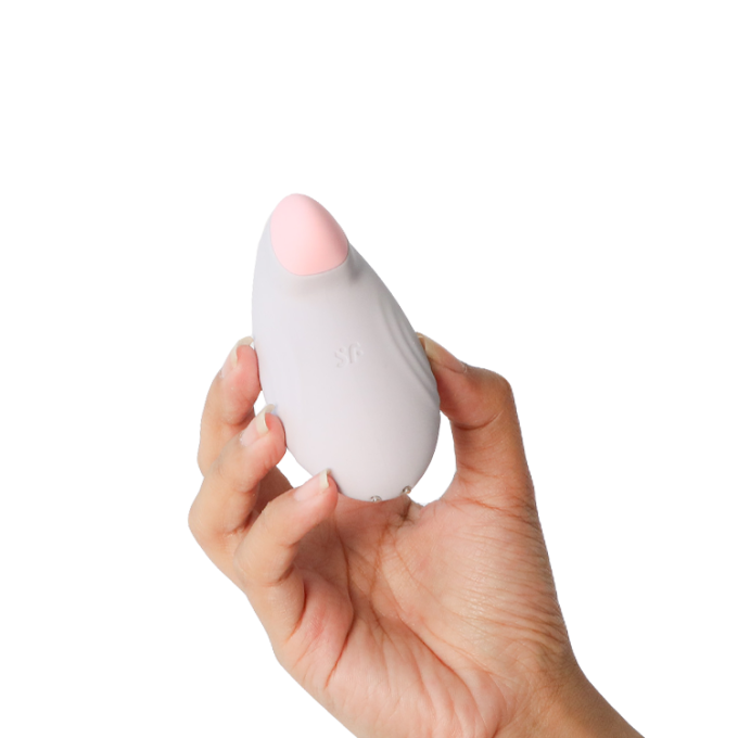 Satisfyer Tropical Tip (Hand Photo)