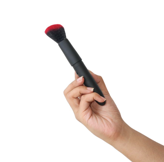 Misty Makeup Brush Vibrator (Hand Photo)