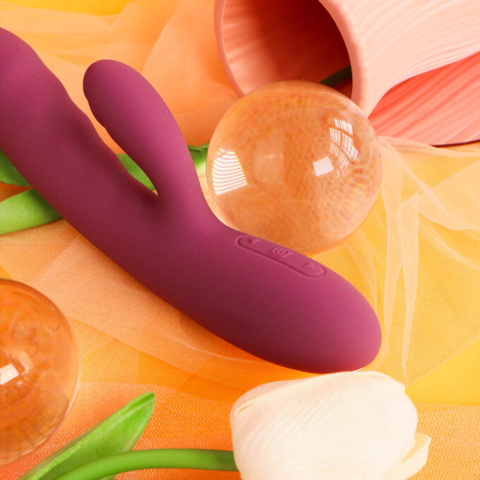 SVAKOM Avery Thrusting Rabbit Vibrator